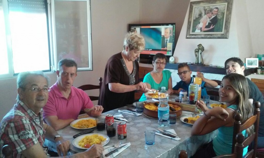 Salva en su visita familiar, dentro del proyecto Tejiendo Redes de San Rafael.